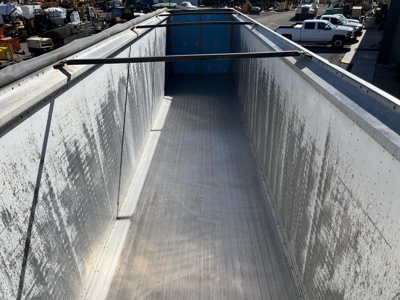 ./imagenes/INVOICE/2019/16692/CAJA DE PISO MOVIL IMCO TRAILERS (3).JPG